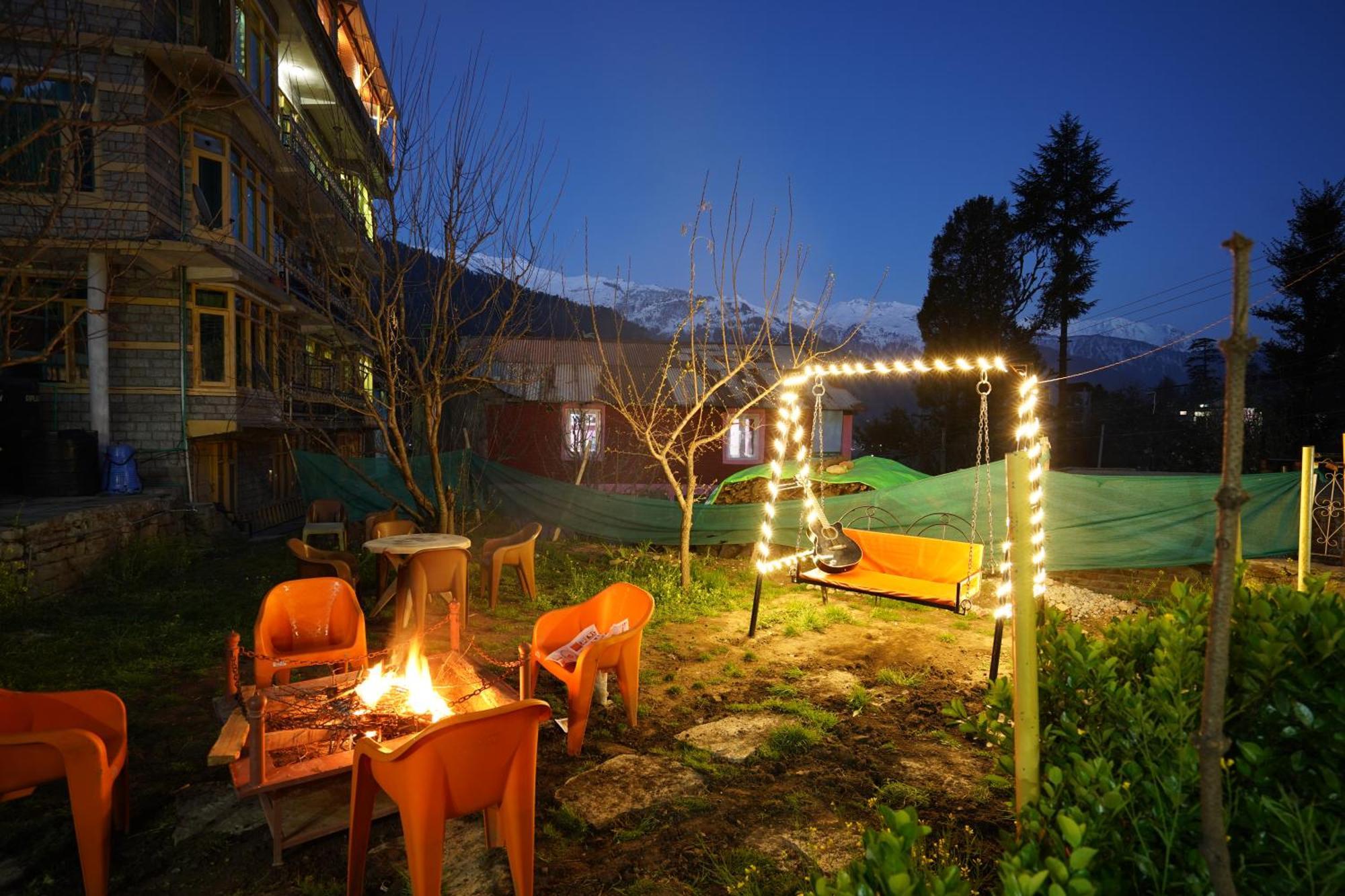Woods Villa Cottage, Manali Eksteriør bilde