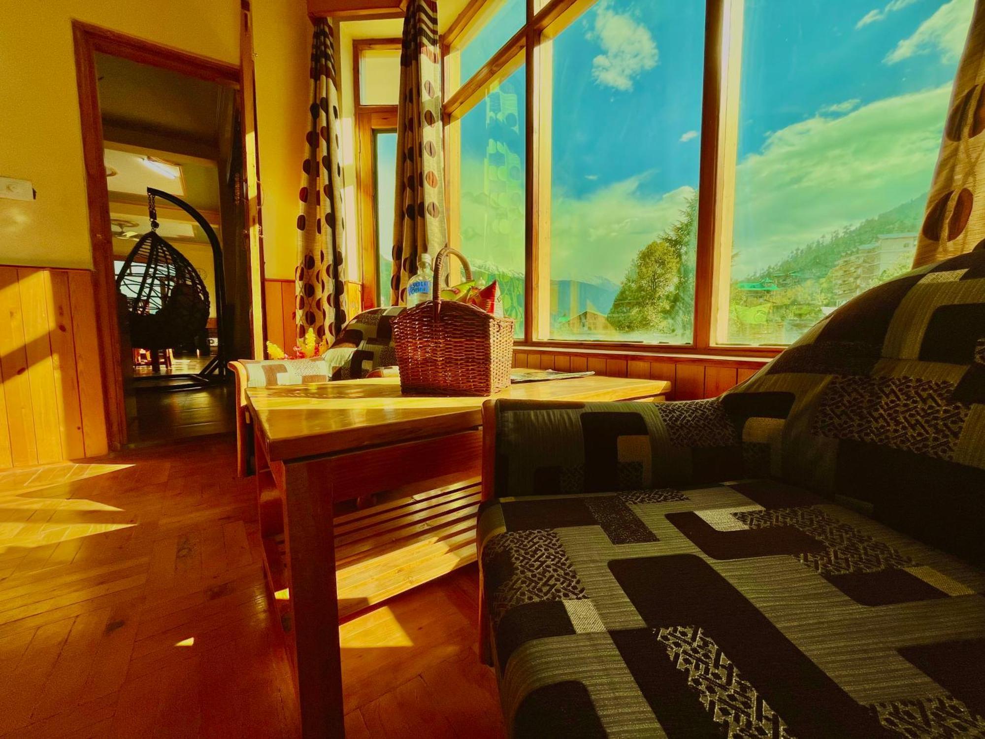 Woods Villa Cottage, Manali Eksteriør bilde