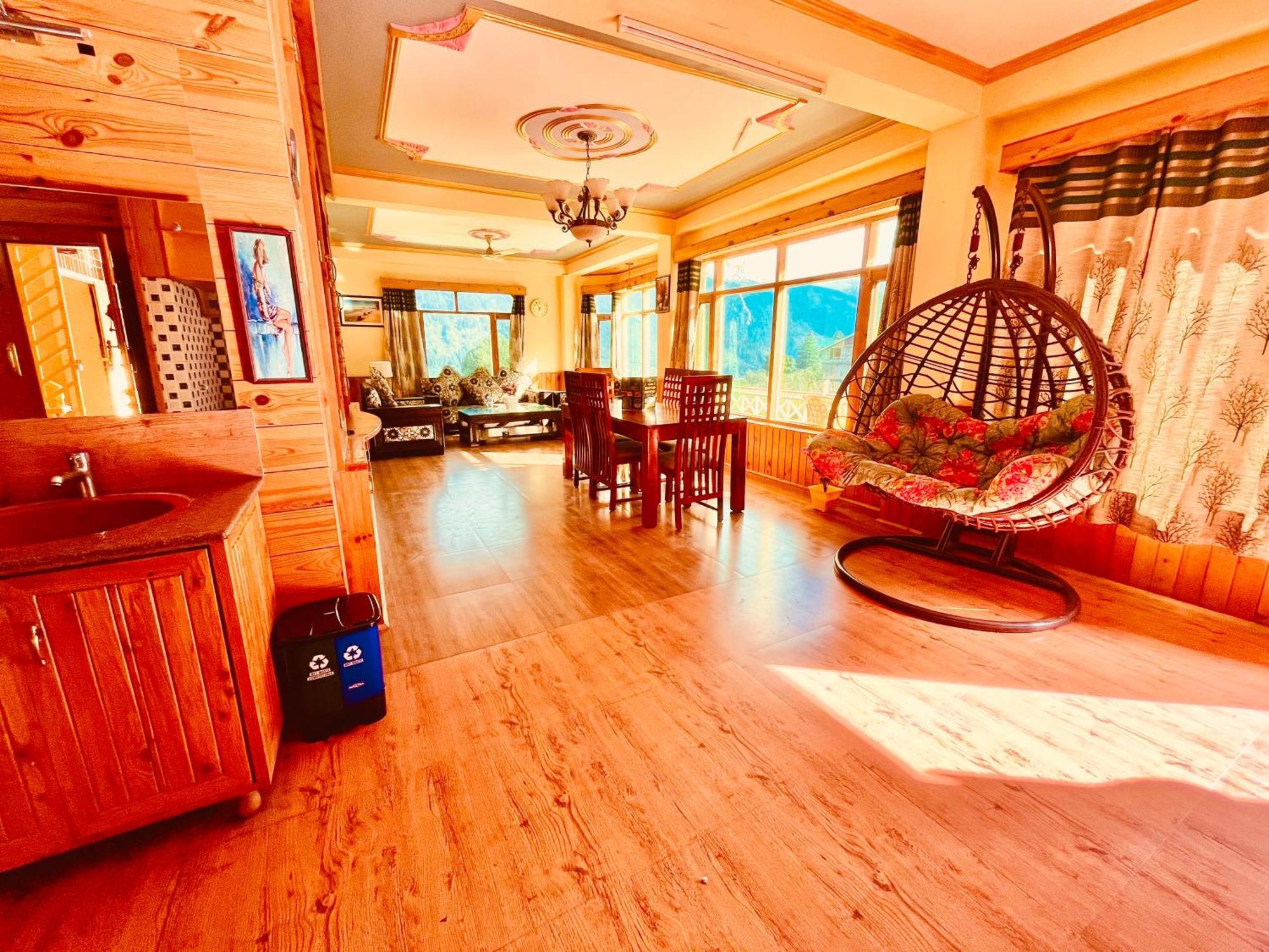 Woods Villa Cottage, Manali Eksteriør bilde
