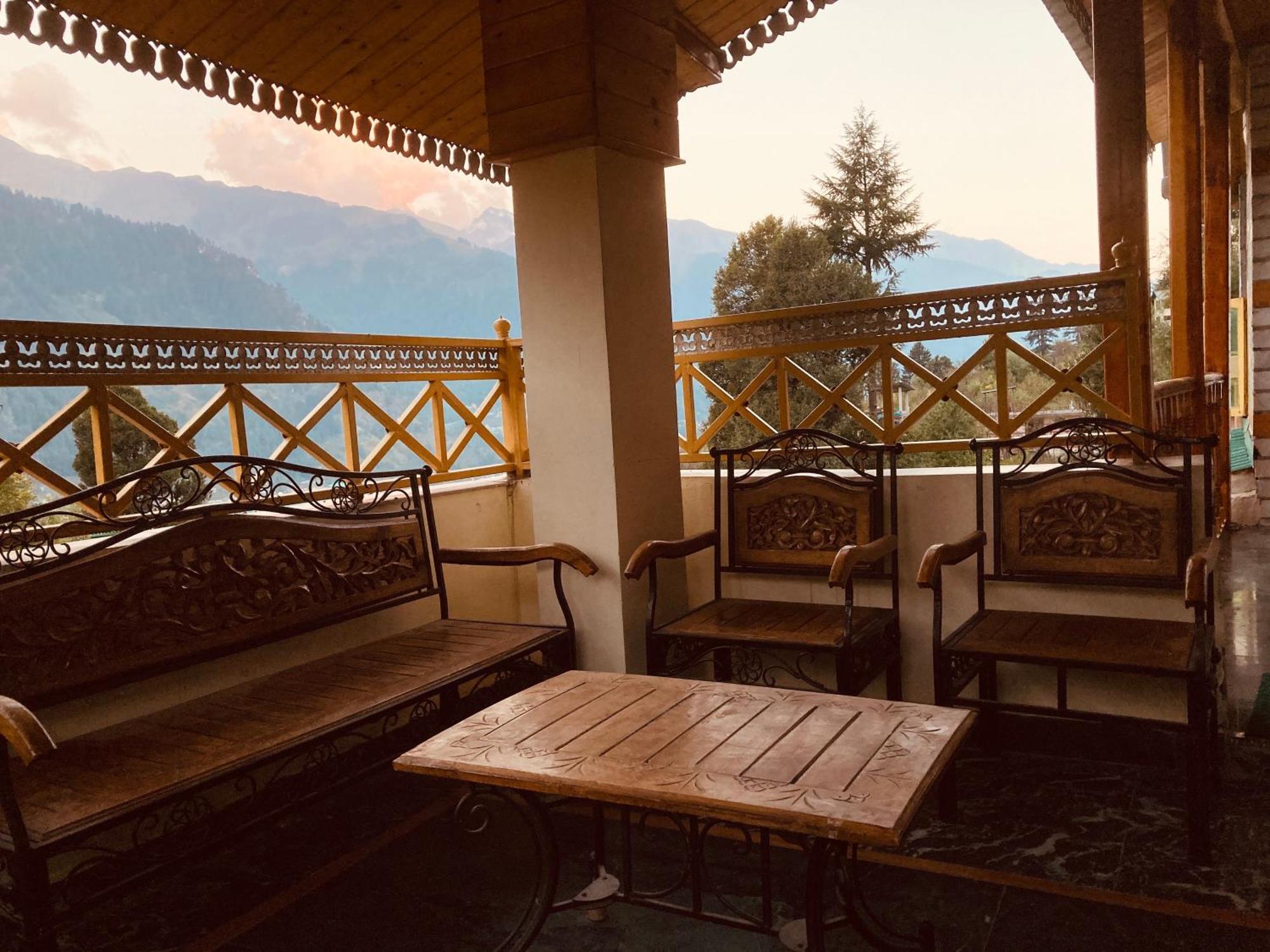 Woods Villa Cottage, Manali Eksteriør bilde