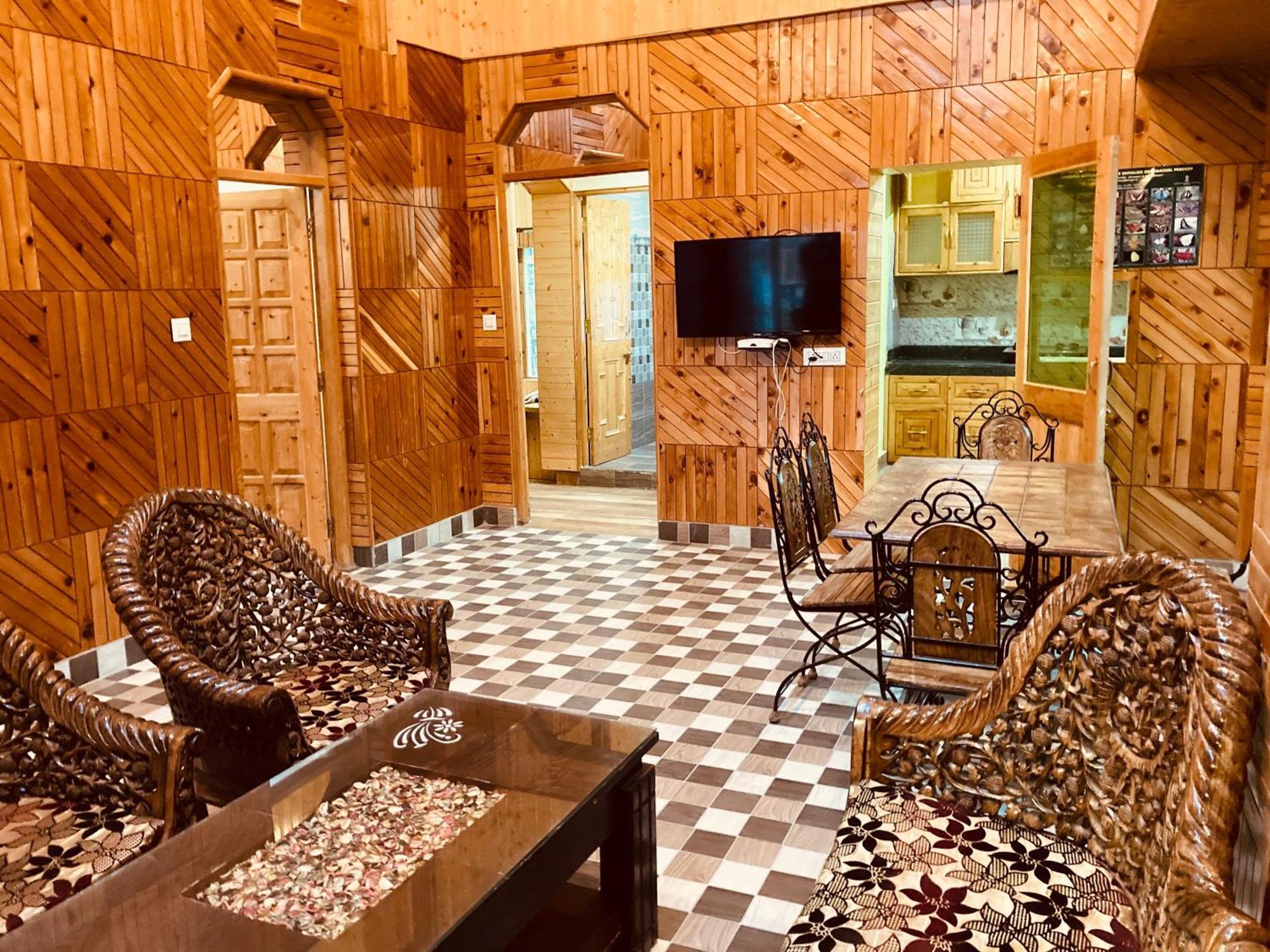 Woods Villa Cottage, Manali Eksteriør bilde