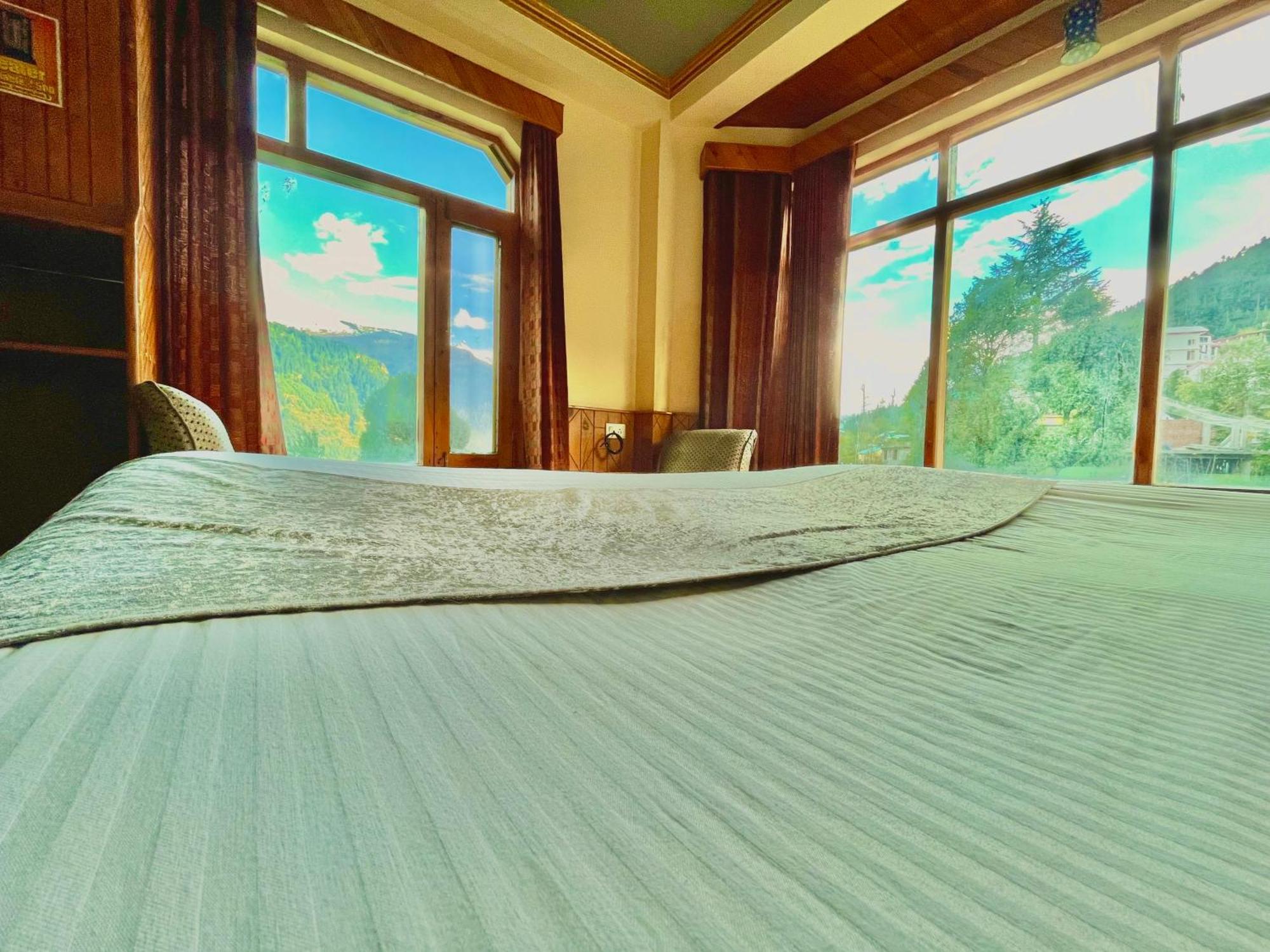 Woods Villa Cottage, Manali Eksteriør bilde